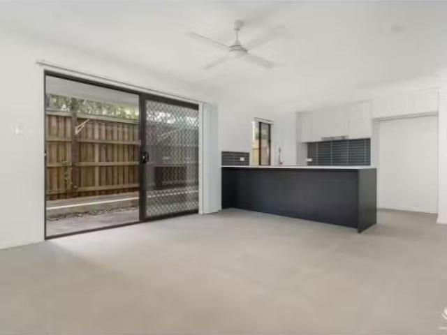 Unique 2/13 Bass Court, Loganholme Townhouse for rent Listed.