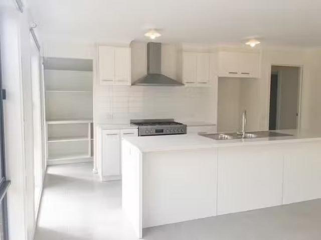 Unique 21 23 Shelburn Way, Ocean Grove, VIC 3226