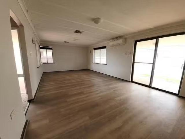 Cozy 21 Everlasting Crescent, Kambalda West, WA 6442