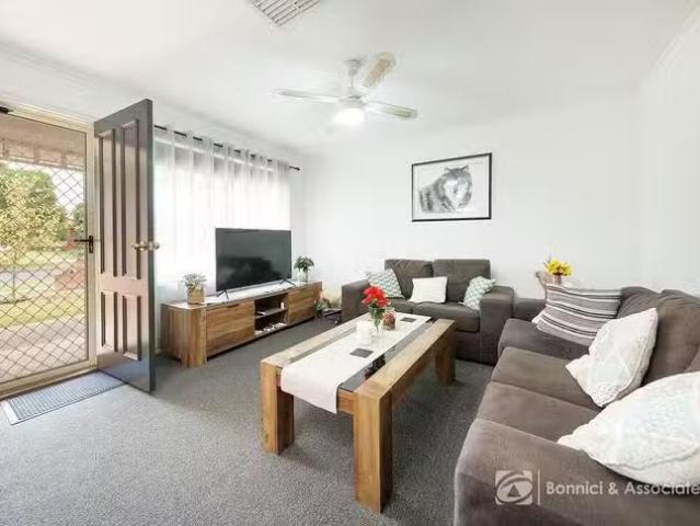 Cheap 2/1 Fleet Street, West Wodonga, VIC 3690