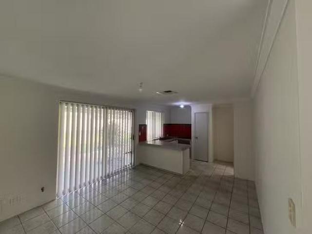 Rental! 21 Moat Street, Mandurah, WA 6210