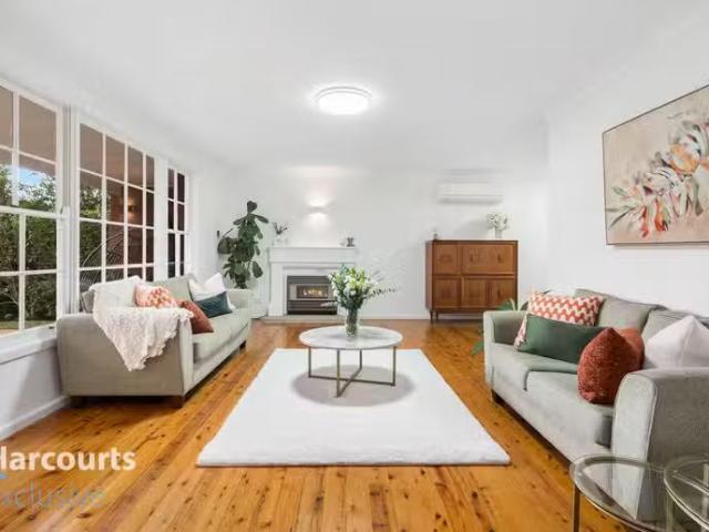 Rental! 21 Meckiff Avenue, North Rocks, NSW 2151 House for R.
