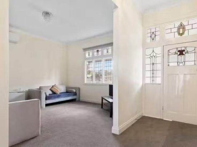 Rental! 21 Rice St, Ballarat East VIC 3350 House For Lease