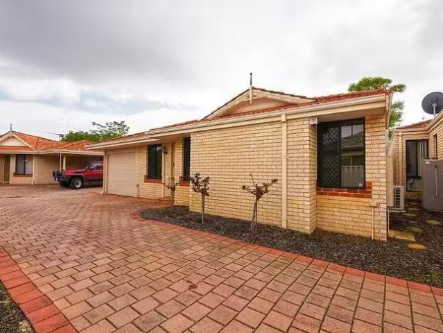Charming 2/1 Wyong Road, Bentley, WA 6102