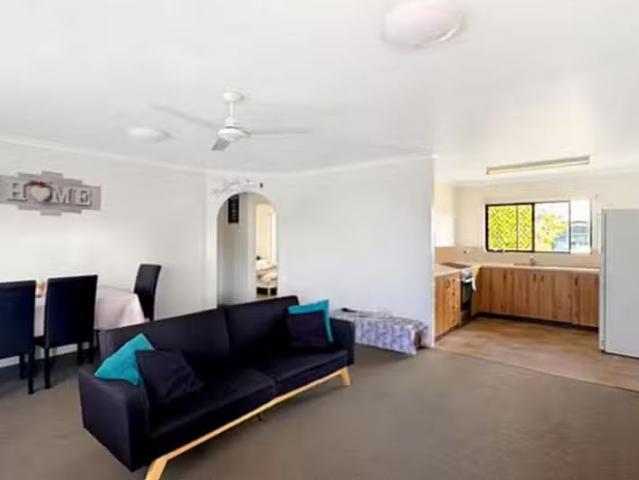 Nice 2/25 Golf Links Road, Atherton, QLD 4883