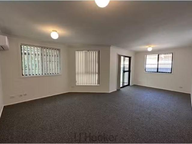 Cheap 2/25 Seafarer Close, Belmont Townhouse for rent Listed.