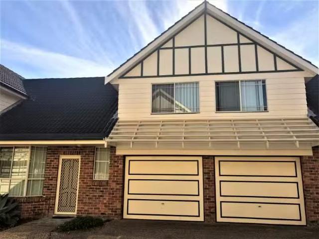 For Rent! 2/26 28 Bateman Ave, ALBION PARK RAIL Townhouse for.