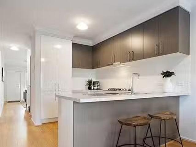 Just in! 2/27 Brenda Avenue, Gilles Plains, SA 5086