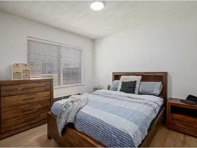Cheap 2/27 York St, Coffs Harbour Apartment for rent Listed b.