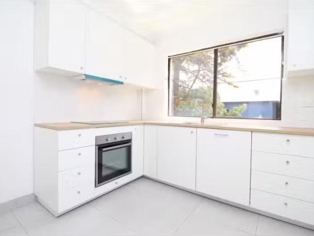 Cheap 2/28 Caroline Street, Westmead Apartment for rent Liste.