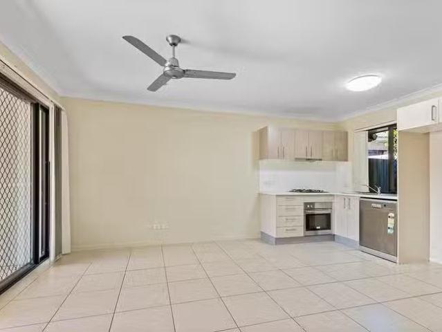 Nice 2/28 Junction Road, Griffin, QLD 4503