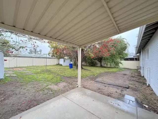 For Rent! 22 Neilson Avenue, Armadale, WA 6112