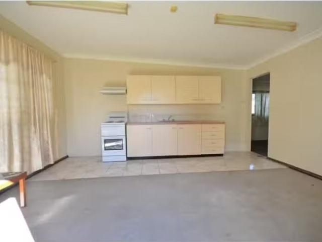 New 2/38 Carrington Street, Seven Hills Apartment for rent Li.