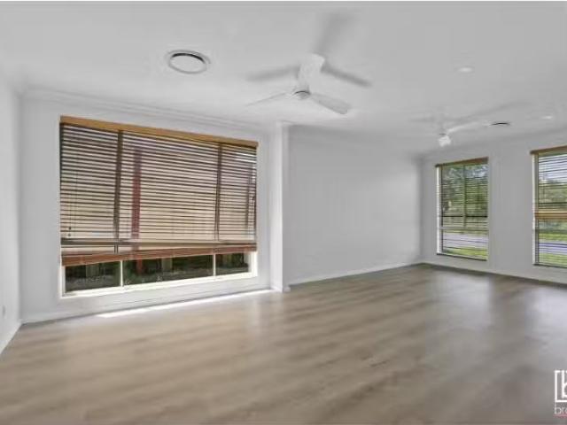 Nice 238 Warnervale Rd, HAMLYN TERRACE House for rent Listed.
