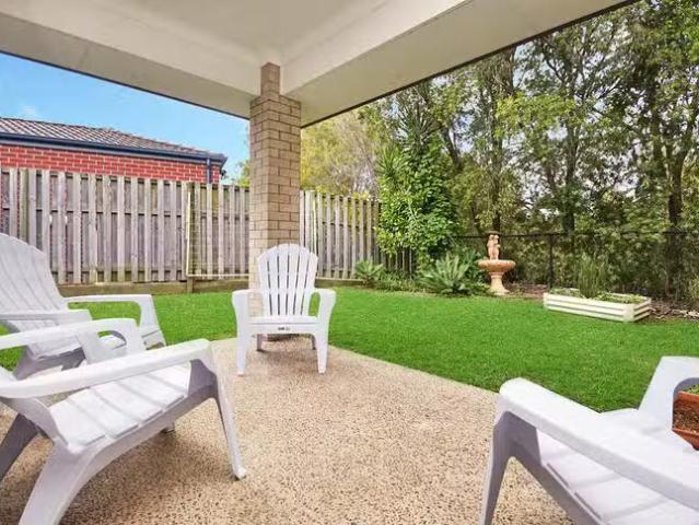 Nice 2/32 Almond Way, Bellmere, QLD 4510