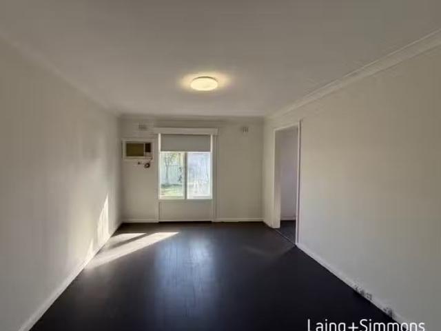 New 23 Cumbernauld Cres, Dharruk House for rent Listed by Sha.