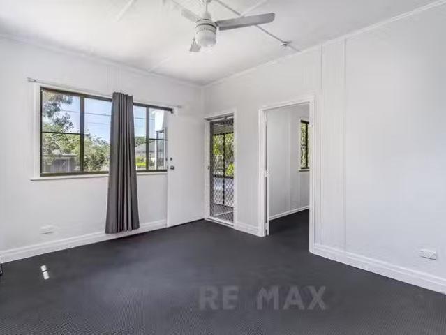 Rental! 23 Joyce Street, South Toowoomba, QLD 4350