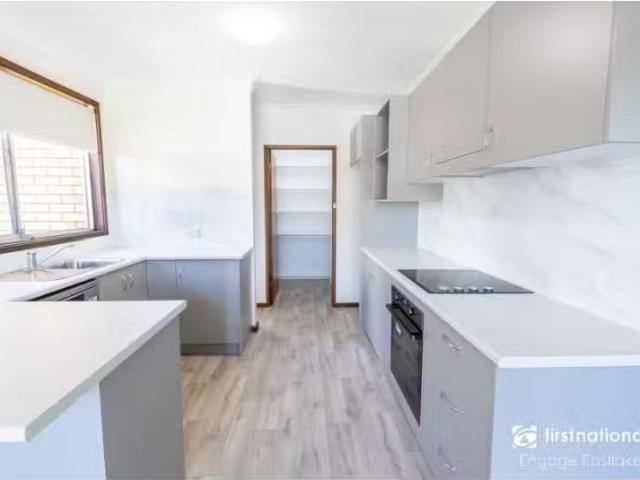 Nice 23 St Johns Drive, Croudace Bay House for rent Listed by.