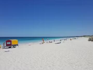 Deal! 23 Page Drive, Mullaloo, WA 6027