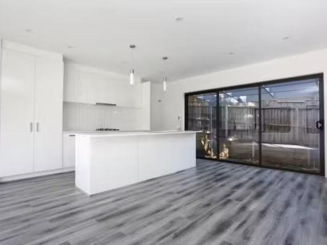 For Rent! 2/3 Petras Place, Ocean Grove VIC 3226 House For L.