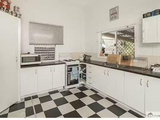 Nice 247 George Street, Rockhampton City, QLD 4700