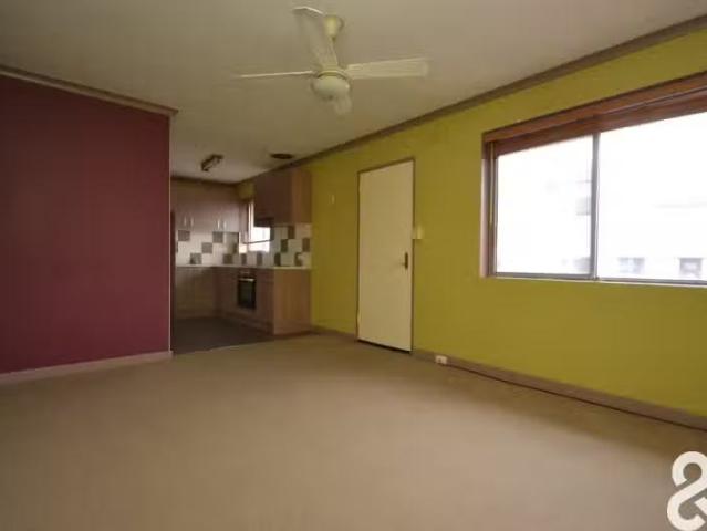 Unique 2/400 Murray Road, Preston VIC 3072