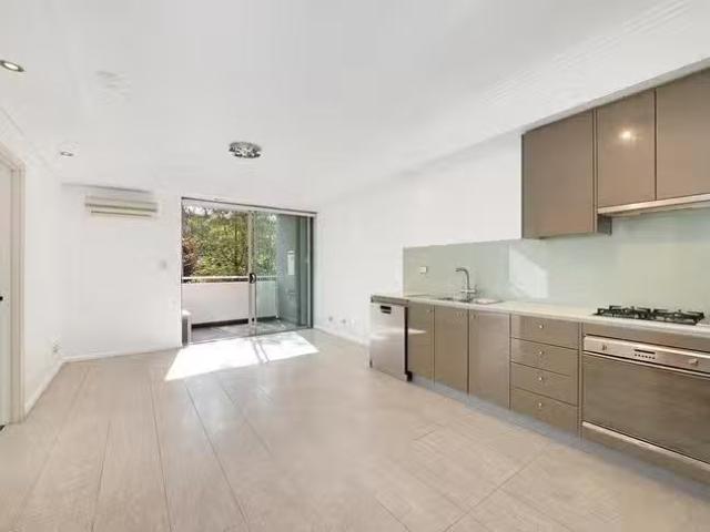 Deal! 24/303 Miller Street, Cammeray, NSW 2062