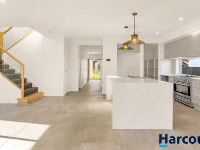 Charming 24 Ecology Avenue, CUMBALUM, NSW 2478 House for Rent