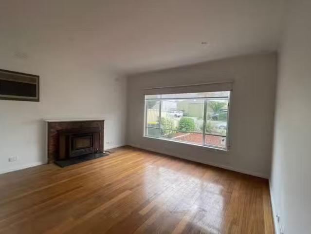 Nice 24B Seaforth Street, North Shore, VIC 3214 House for Rent