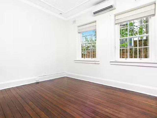 New 2/54B Darling Point Road, Darling Point Apartment for rent.