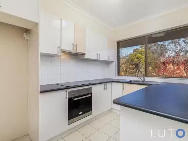 Charming 25/17 Medley Street, Chifley, ACT 2606