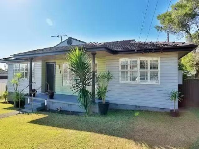 Nice 252 Mccaffrey Drive, Rankin Park, NSW 2287