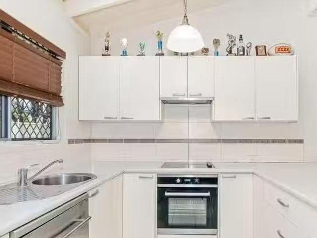Deal! 25 Dayana Street, Marsden, QLD 4132