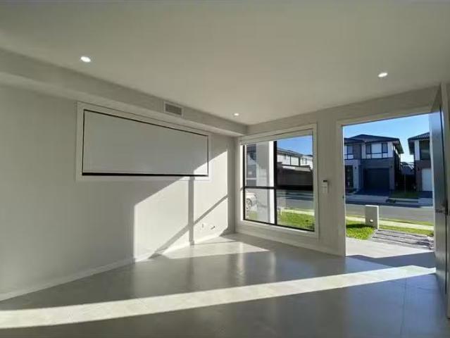 Deal! 25 Jennings Street, Marsden Park House for rent Listed.