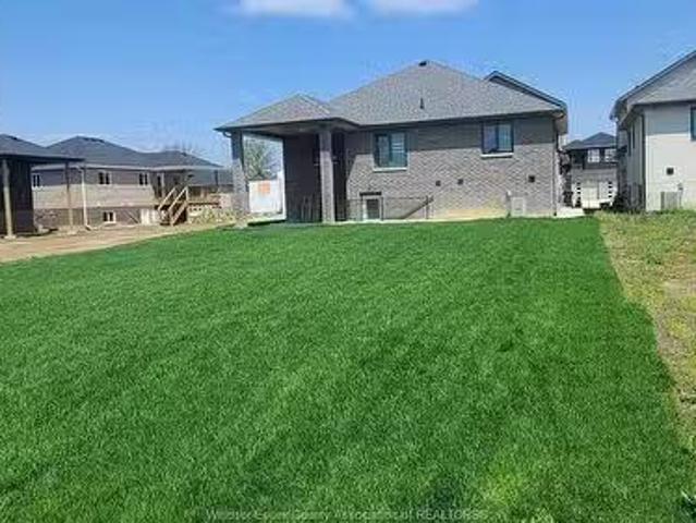 Deal! 25 Noble Court Unit# Lower, Amherstburg, ON, N9V 0G8 h.