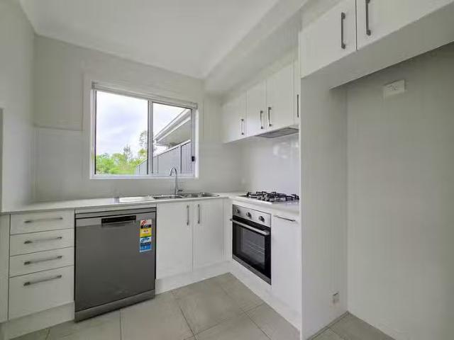 Deal! 25A Mcgregor Way, Spring Farm, NSW 2570