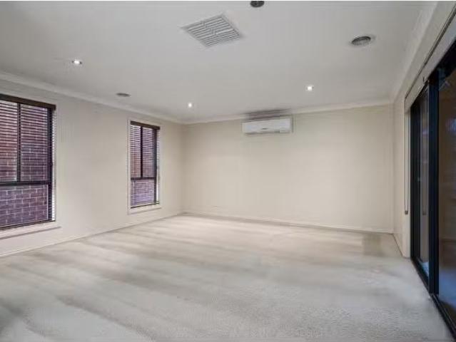 Deal! 2/664 Keene Street, EAST ALBURY House for rent Listed b.