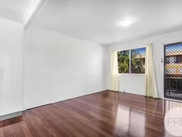 Cozy 2/68 Jenner Street, Nundah, QLD 4012