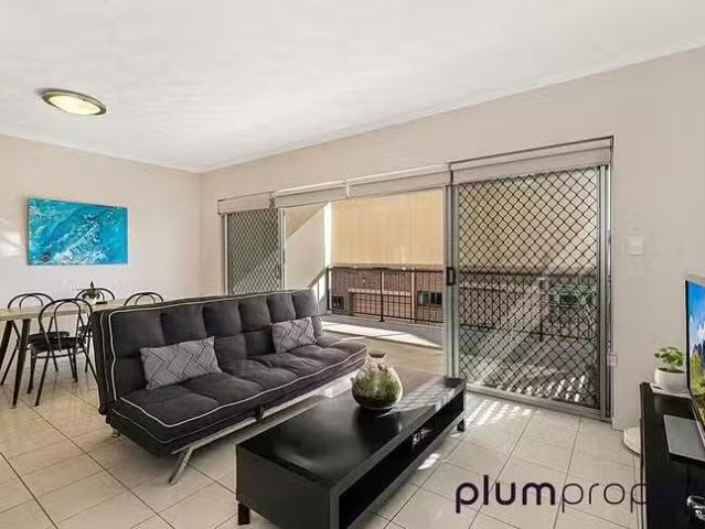 New 2/69 Durham Street, St Lucia, QLD 4067