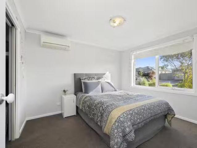Cozy 26 Clifton Street, Delacombe, VIC 3356
