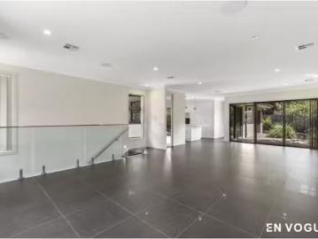 Deal! 26 Feakes Place, Campbell House for rent Listed by Paul.