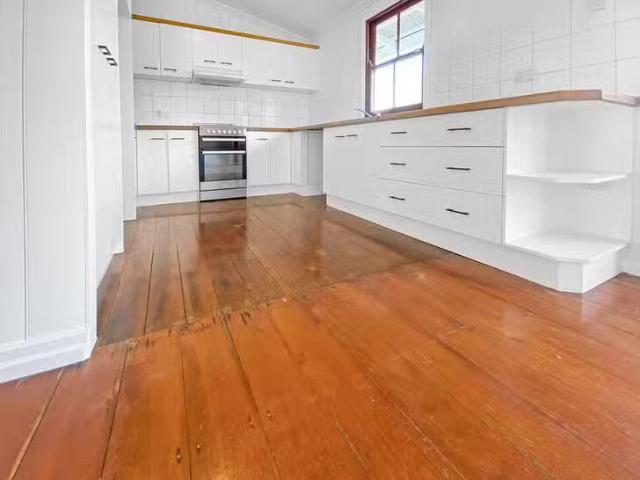 Just in! 26 Stanley Terrace, Taringa, QLD 4068