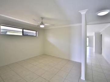 Nice 27 Angelica Avenue, Spring Mountain, QLD 4300