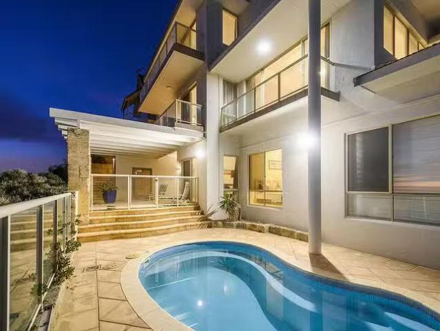 Cheap 27 Brazier Road, Yanchep, WA 6035