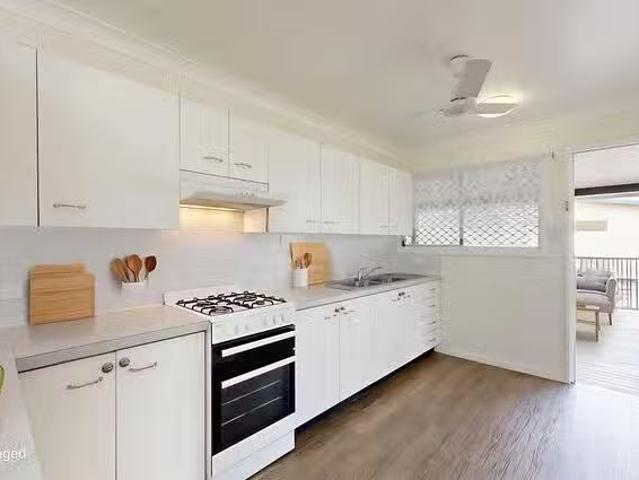 Deal! 27 Daniels Street, Vincent, QLD 4814