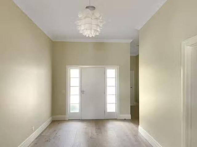 Deal! 27 Nunn Street, Benalla, VIC 3672