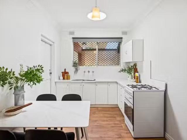 Cozy 27 Pulsford Road, Prospect, SA 5082