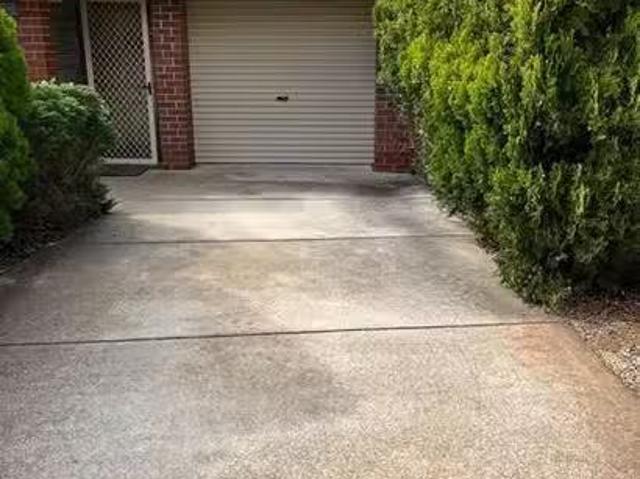 Deal! 27A Lake Maurice Place, Greenwith, SA 5125