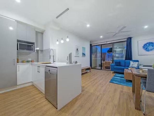 New 2/84 Andrew Street, Wynnum QLD 4178