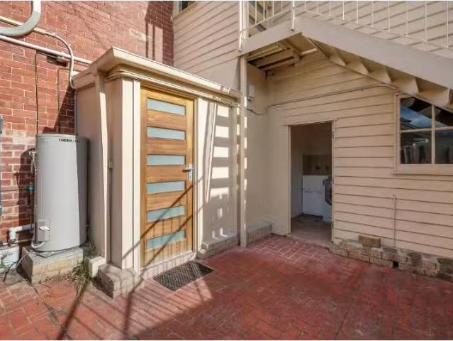 Rental! 2/87 Newdegate Street, NORTH HOBART Apartment for rent.